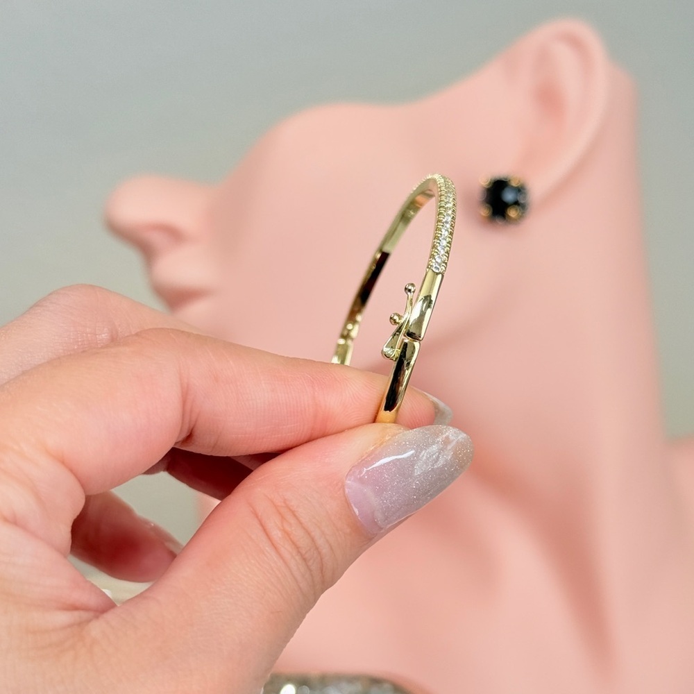 ⚜️Classic Minimalist Gold Bracelet With Zirconia - Picture 5 of 6